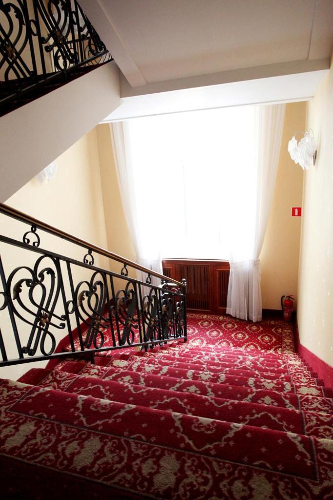 Hotel بوتسك المظهر الخارجي الصورة